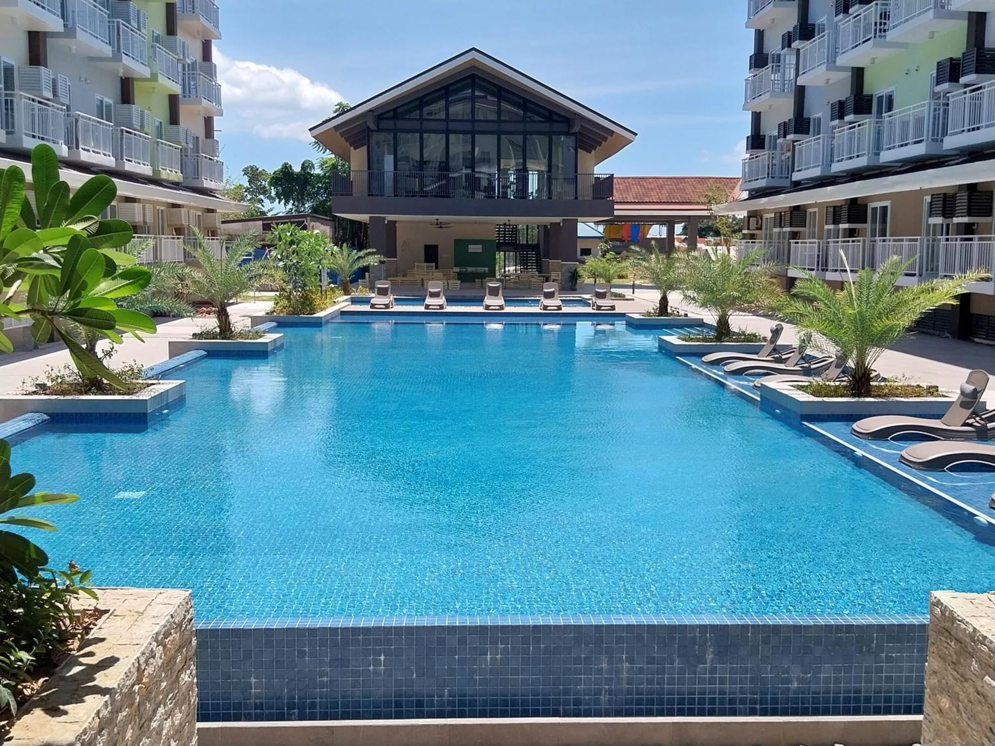 Stay And Fly At Amani Grand Resort Residences Lapu-Lapu City Zewnętrze zdjęcie