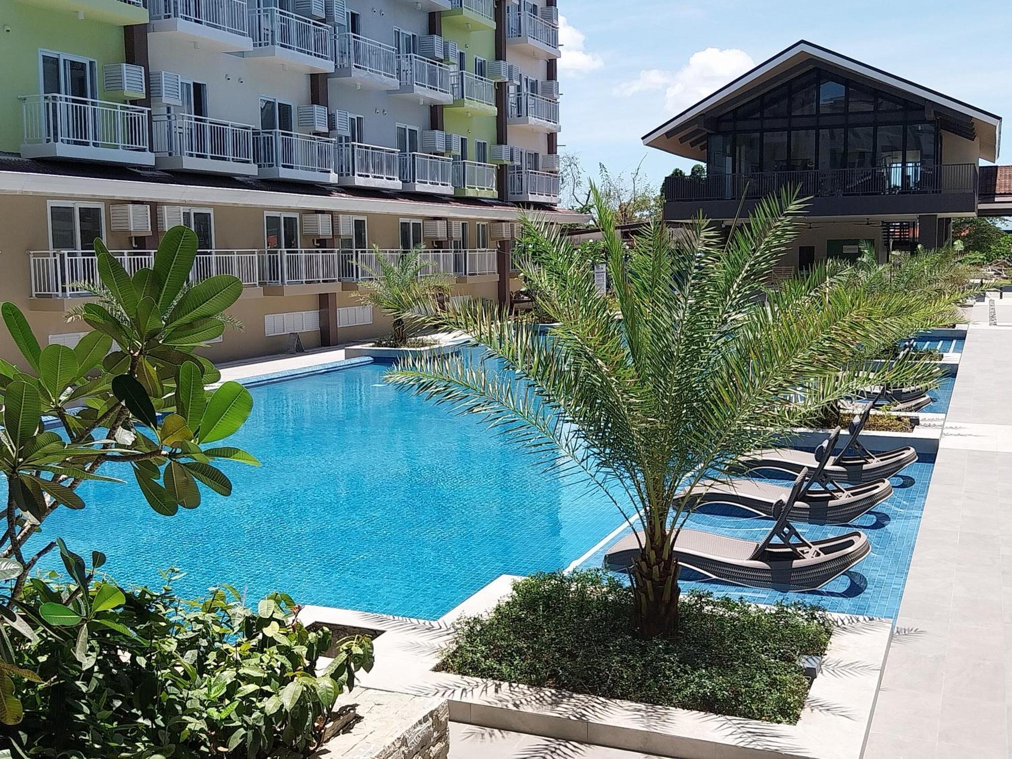 Stay And Fly At Amani Grand Resort Residences Lapu-Lapu City Zewnętrze zdjęcie