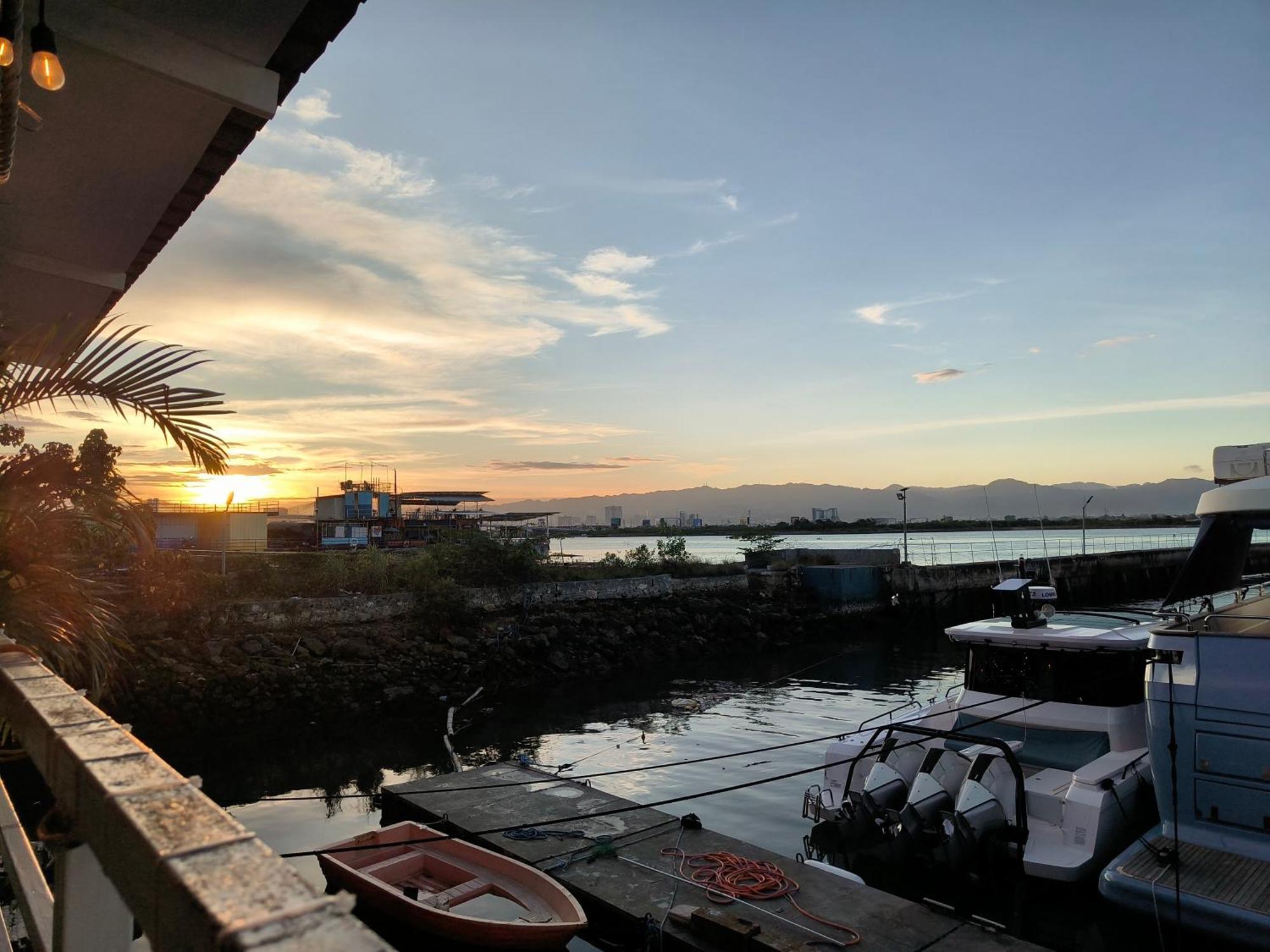Stay And Fly At Amani Grand Resort Residences Lapu-Lapu City Zewnętrze zdjęcie